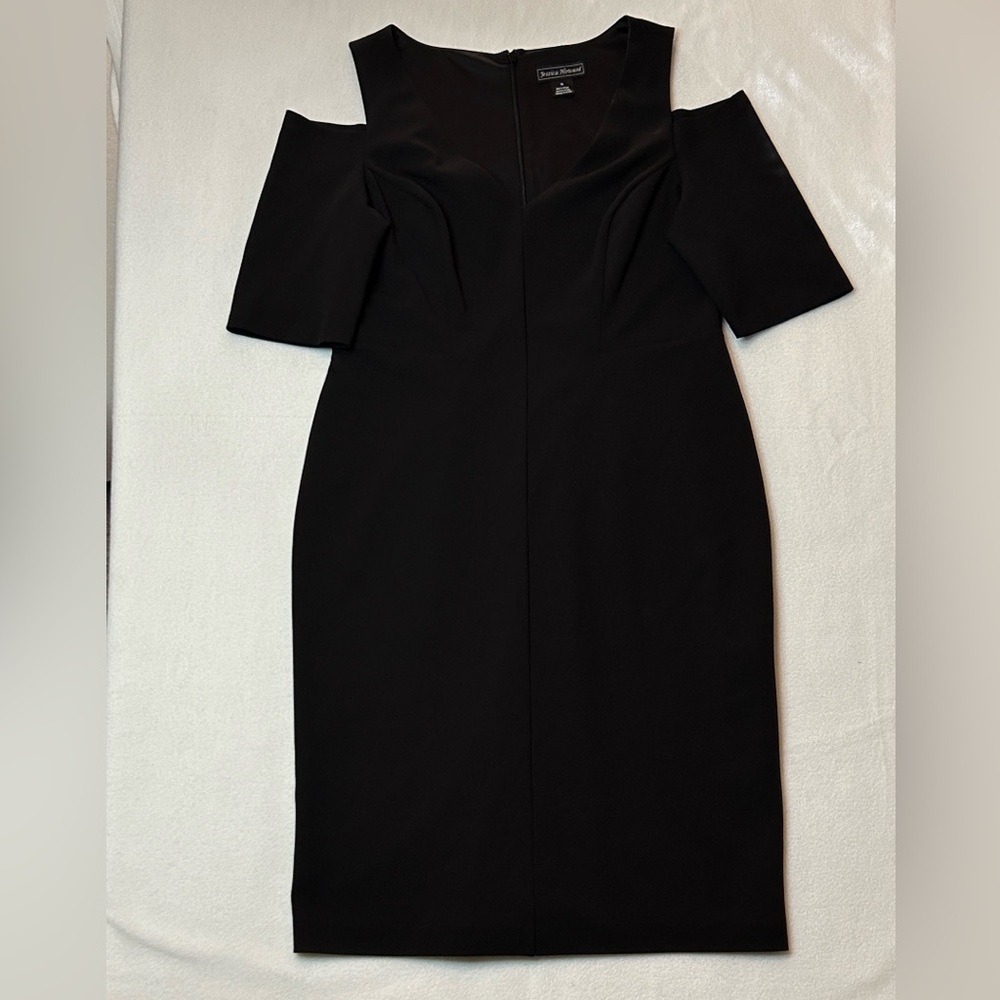 Jessica Howard Black Cold Shoulder Sheath Dress Size 10 V Neck Cocktail
